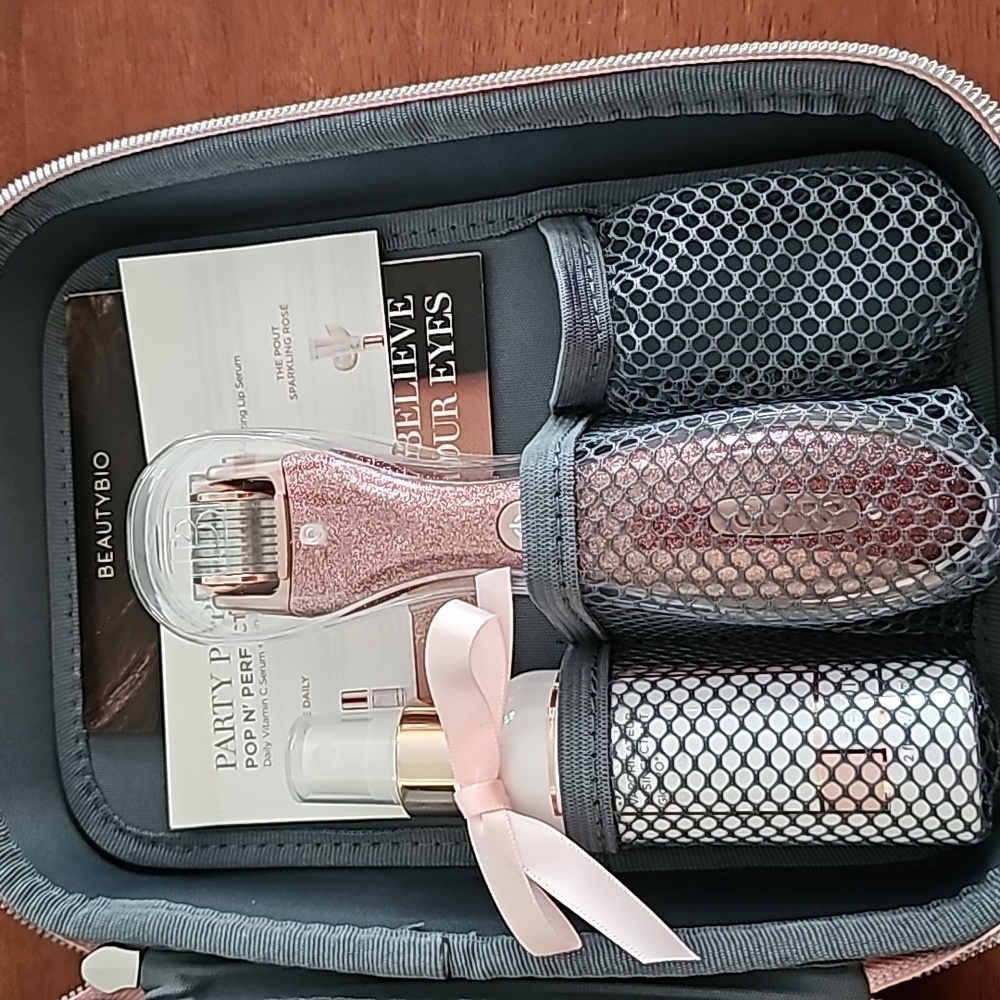 New GloPro Microneedling Tool Rose Gold